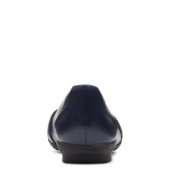 Women's Clarks, Sara Clover Flat 12 Women's Clarks, Sara Clover Flat -Anuschka shop 1 2361401 ZM 4